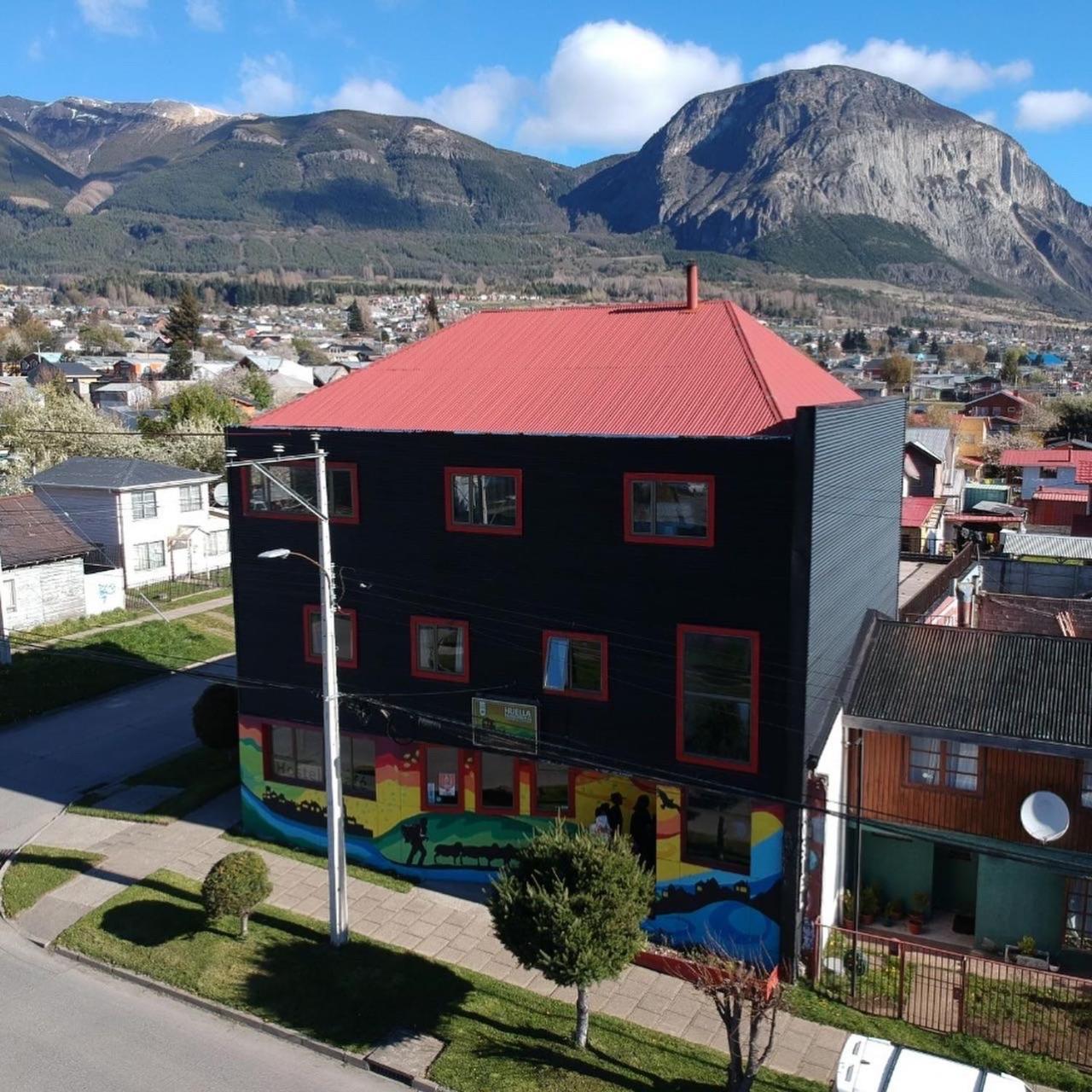 Hostal Esquina Patagonica Coyhaique Exterior photo